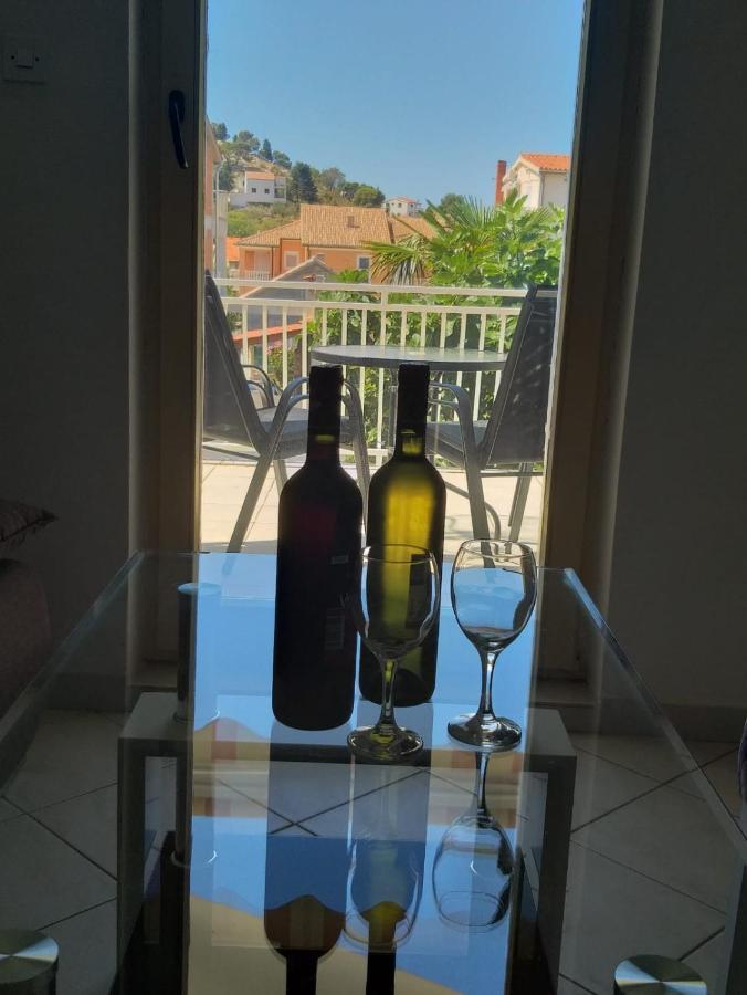 Apartmani Ana Tribalj Zewnętrze zdjęcie