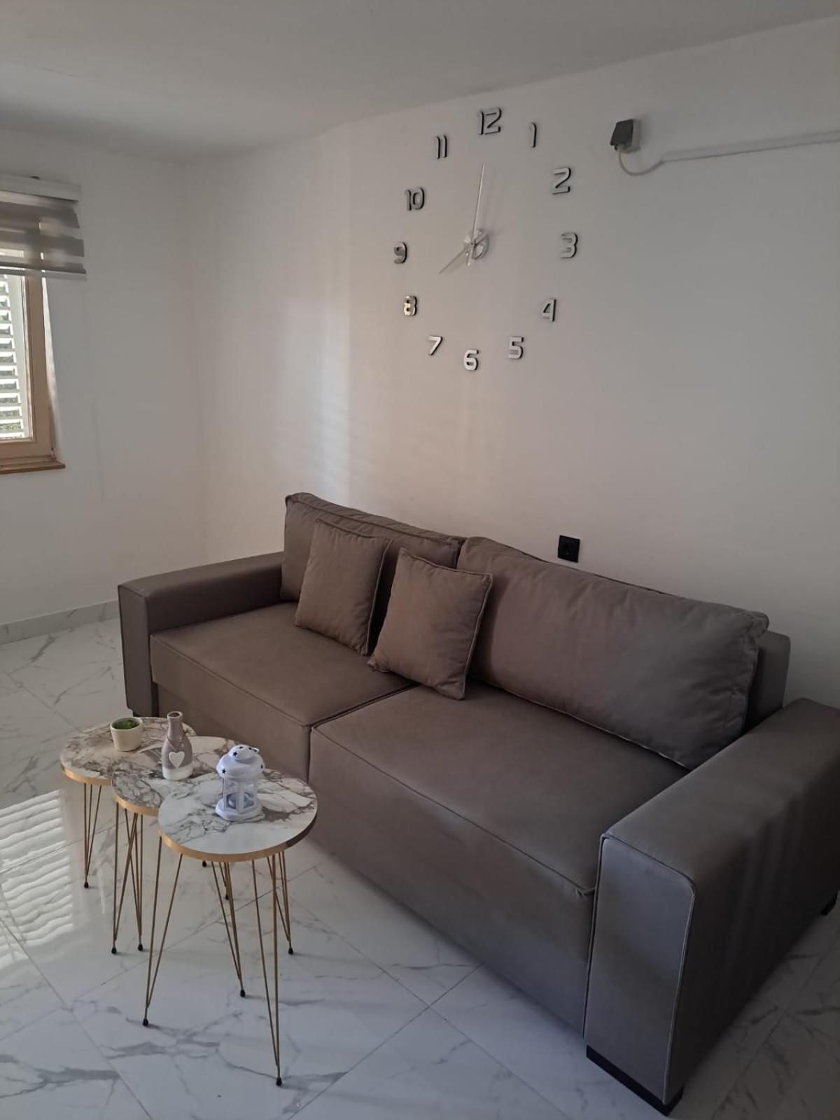 Apartmani Ana Tribalj Zewnętrze zdjęcie