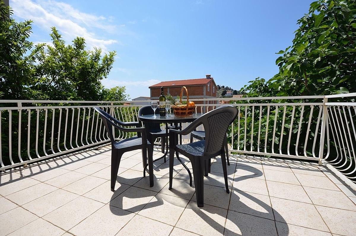 Apartmani Ana Tribalj Zewnętrze zdjęcie