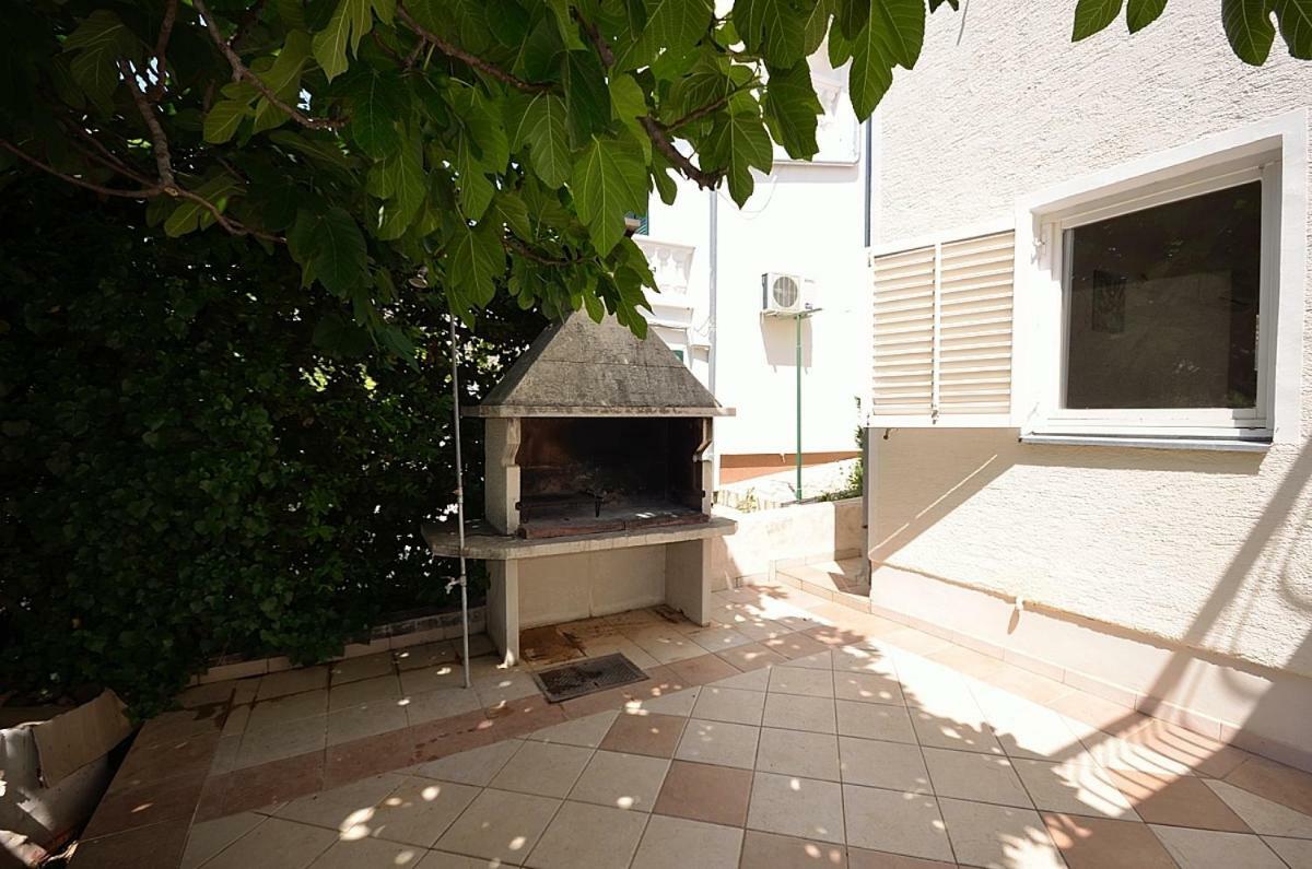 Apartmani Ana Tribalj Zewnętrze zdjęcie